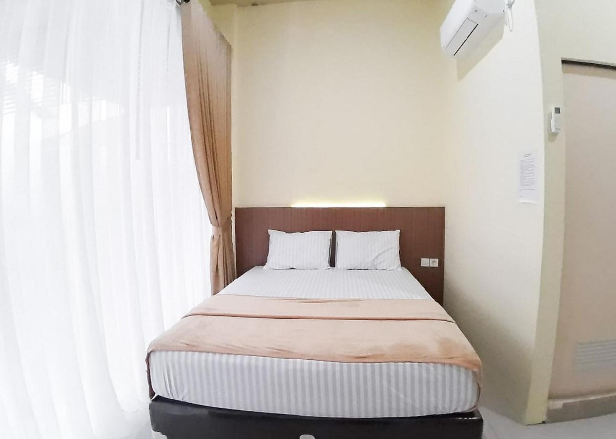 מלון Palmerah Reddoorz Syariah Near Transmart Jambi 2 מראה חיצוני תמונה