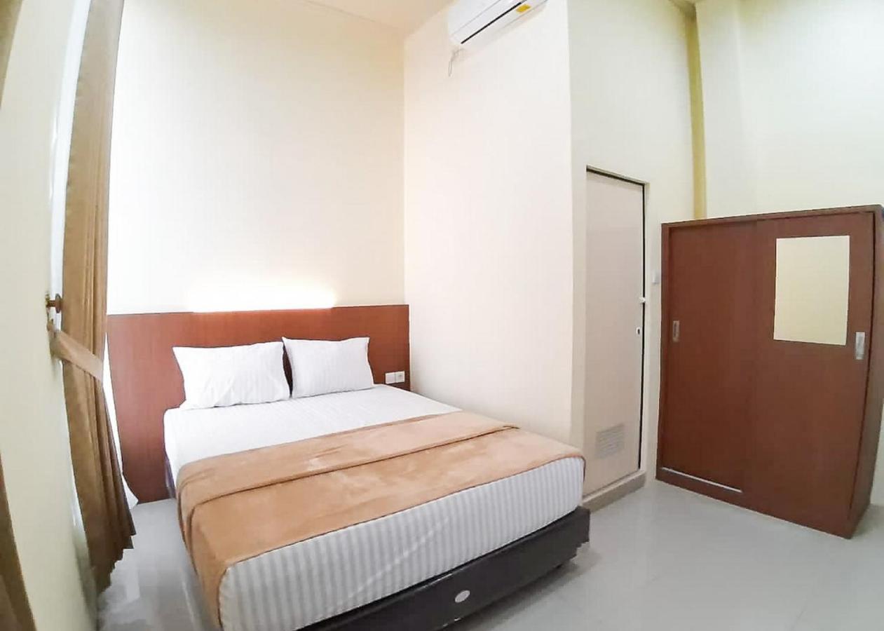 מלון Palmerah Reddoorz Syariah Near Transmart Jambi 2 מראה חיצוני תמונה